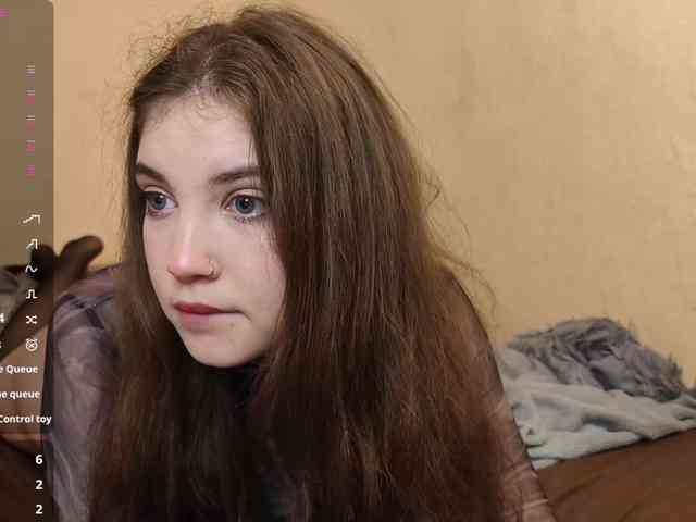 CuteCurly18