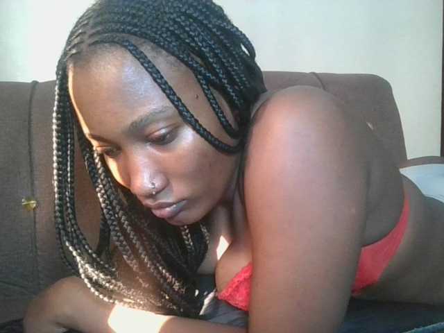 Missprettygal live cam on BongaCams