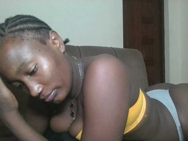 Missprettygal's BongaCams show and profile