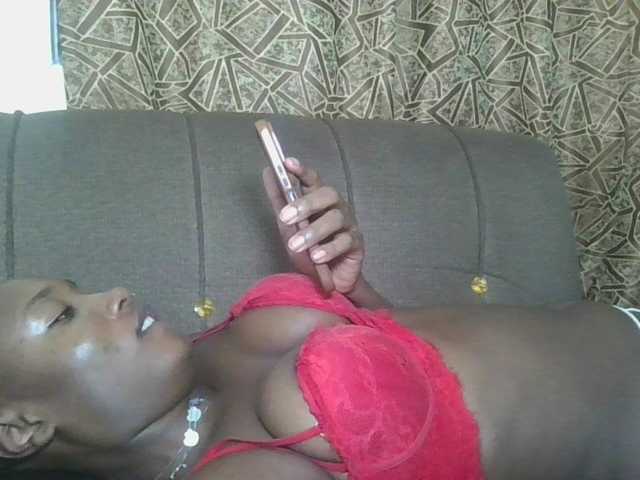Missprettygal live cam on BongaCams