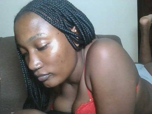 Missprettygal live cam on BongaCams