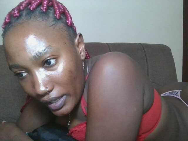 Missprettygal live cam on BongaCams