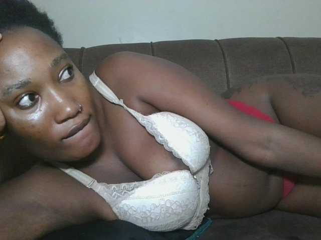 Missprettygal — live female cam