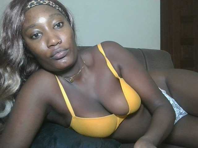 Missprettygal's BongaCams show and profile