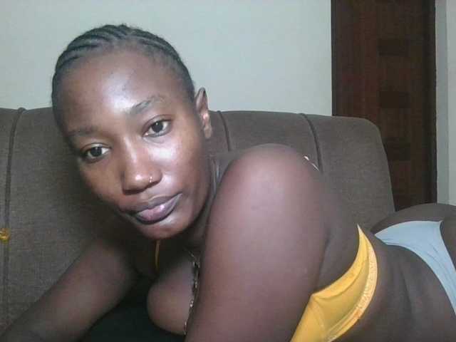 Missprettygal's BongaCams show and profile