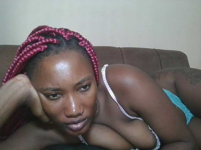Missprettygal live cam on BongaCams