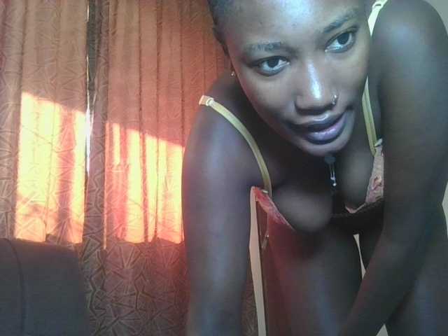 Missprettygal live cam on BongaCams