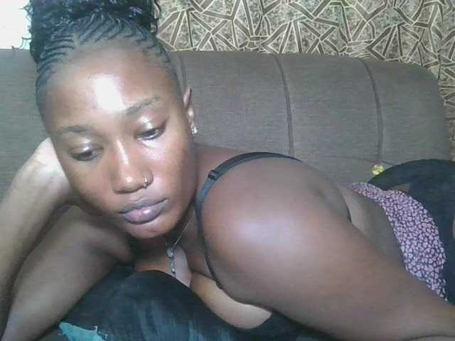Missprettygal live webcam show