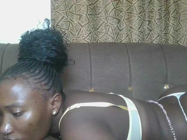 Missprettygal live cam on BongaCams