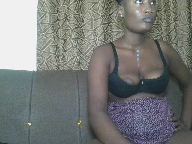 Missprettygal live webcam show