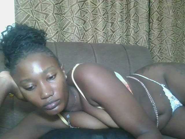 Missprettygal live cam on BongaCams