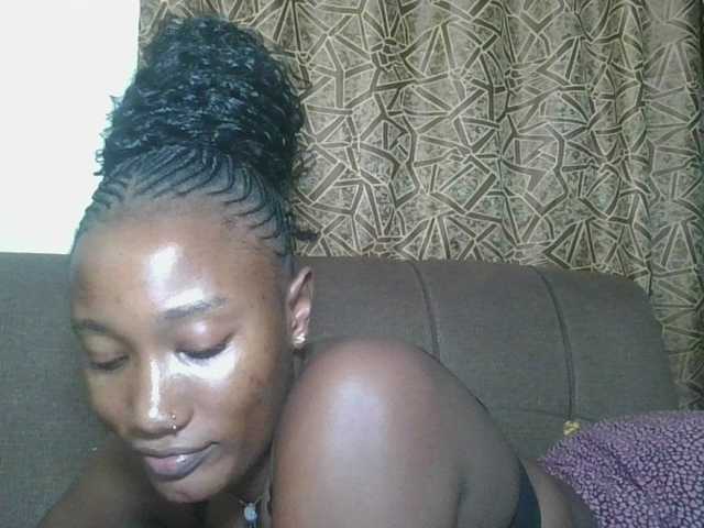 Missprettygal live webcam show