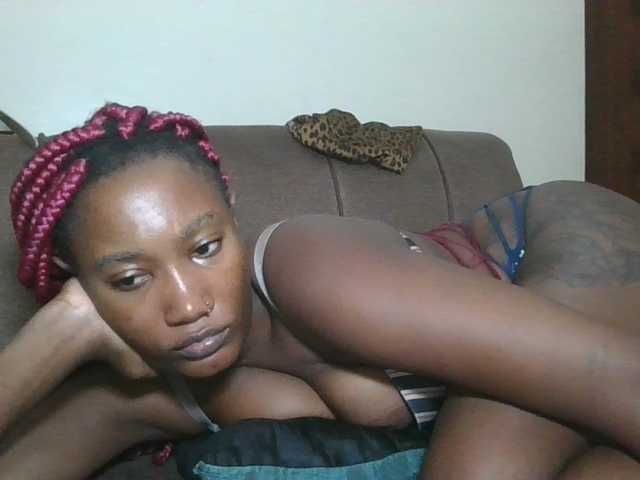 Missprettygal live cam on BongaCams