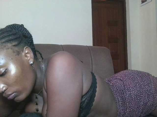 Missprettygal's BongaCams show and profile