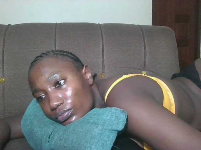 Missprettygal's BongaCams show and profile