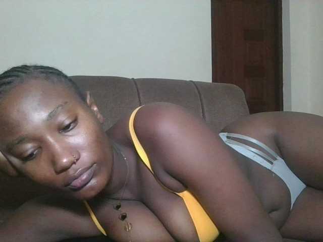 Missprettygal's BongaCams show and profile