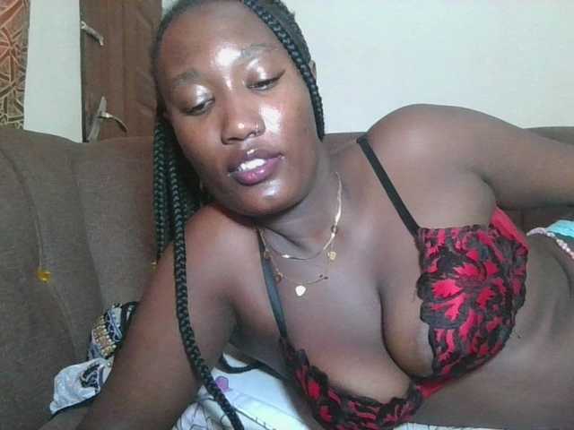 Missprettygal live cam on BongaCams