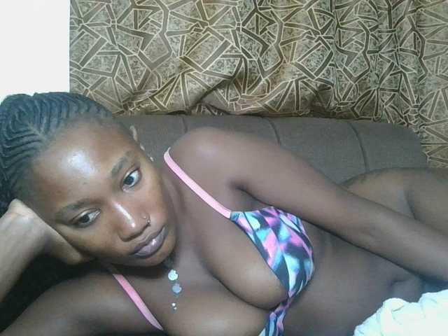 Missprettygal live webcam show