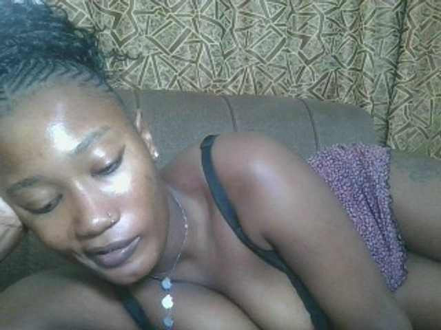 Missprettygal live webcam show