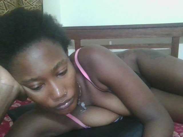 Missprettygal live webcam show