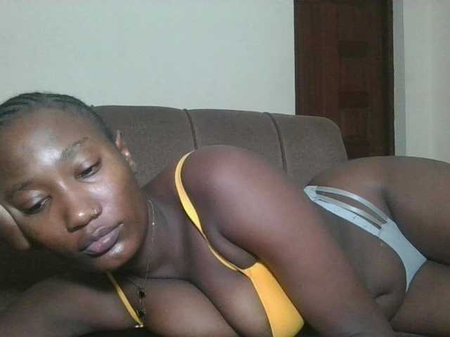 Missprettygal's BongaCams show and profile