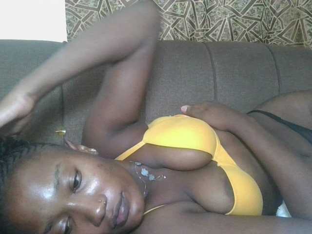 Missprettygal live cam on BongaCams