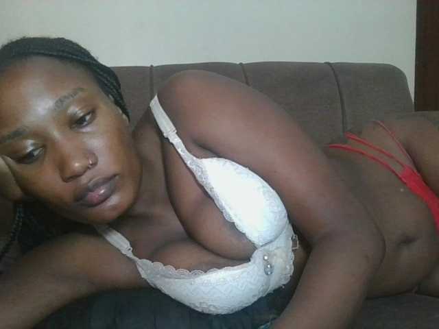 Missprettygal live cam on BongaCams