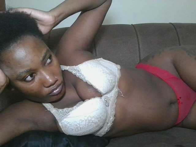 Missprettygal live cam on BongaCams