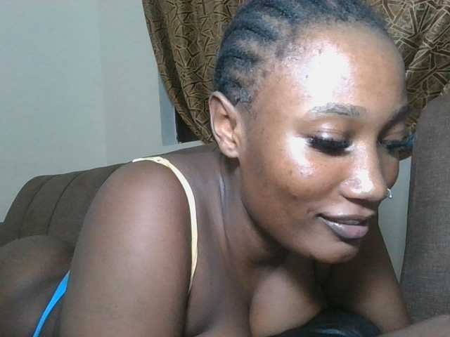 Missprettygal live cam on BongaCams