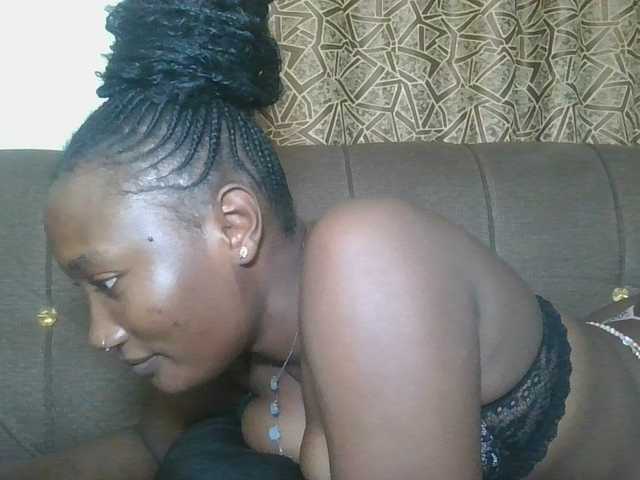 Missprettygal live cam on BongaCams