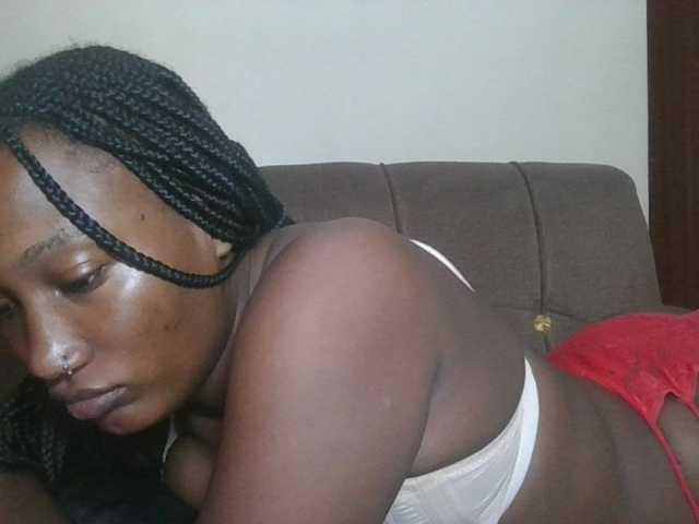 Missprettygal live cam on BongaCams