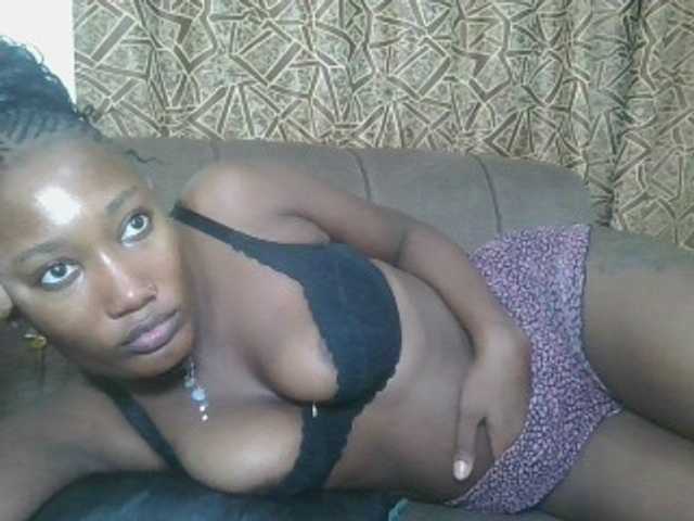 Missprettygal live webcam show