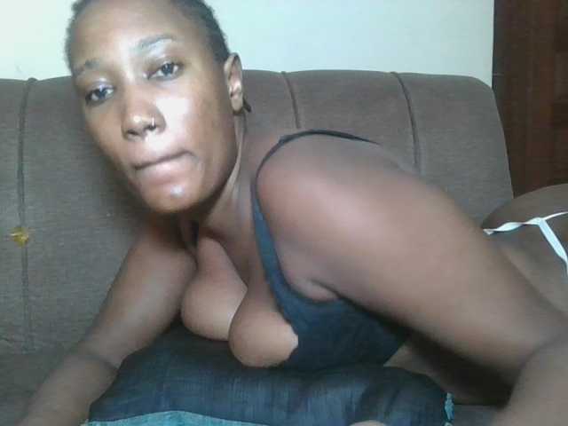 Missprettygal, live now on BongaCams