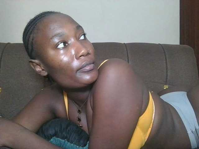 Missprettygal's BongaCams show and profile