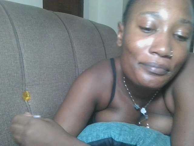 Missprettygal live cam on BongaCams