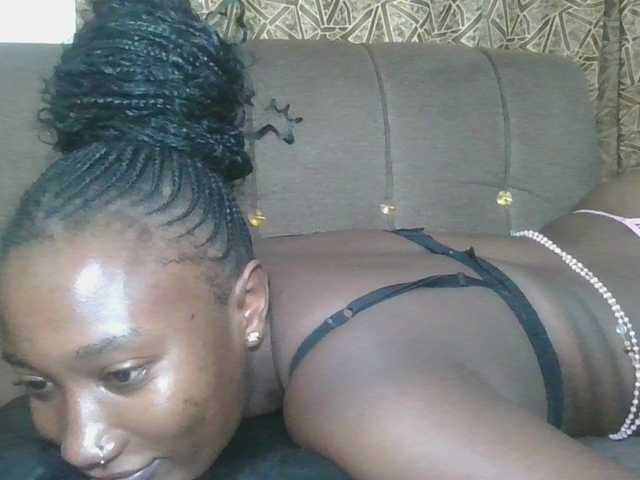 Missprettygal live cam on BongaCams