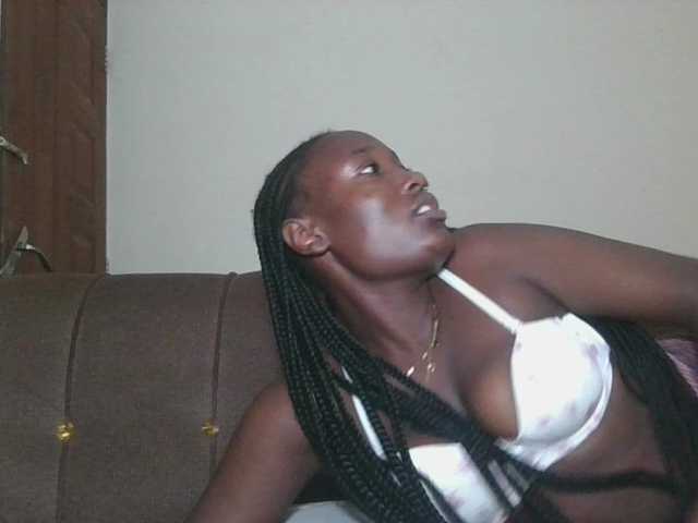 Missprettygal live cam on BongaCams
