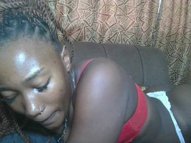 Missprettygal live cam on BongaCams