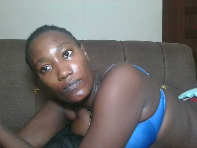 Missprettygal's BongaCams show and profile