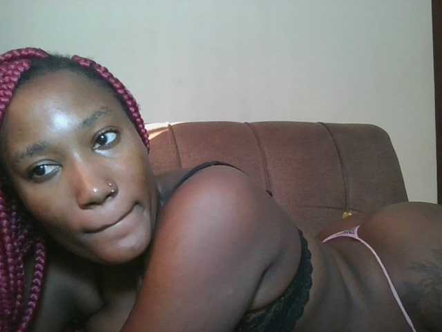Missprettygal live cam on BongaCams