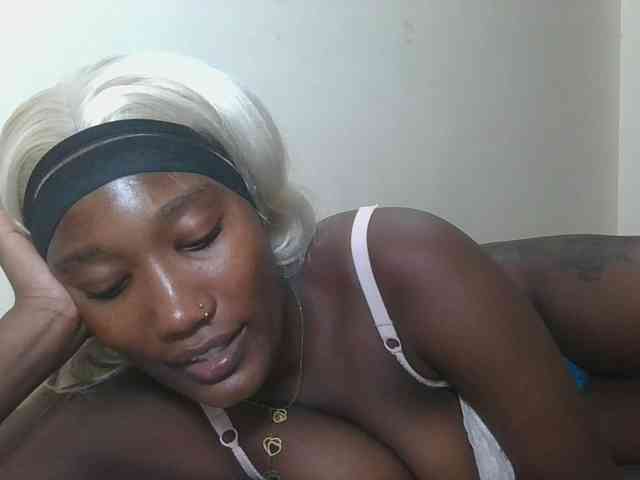 Missprettygal webcam