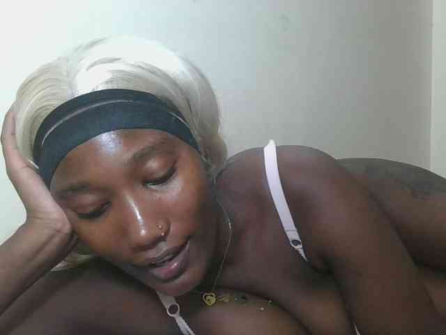 Missprettygal webcam