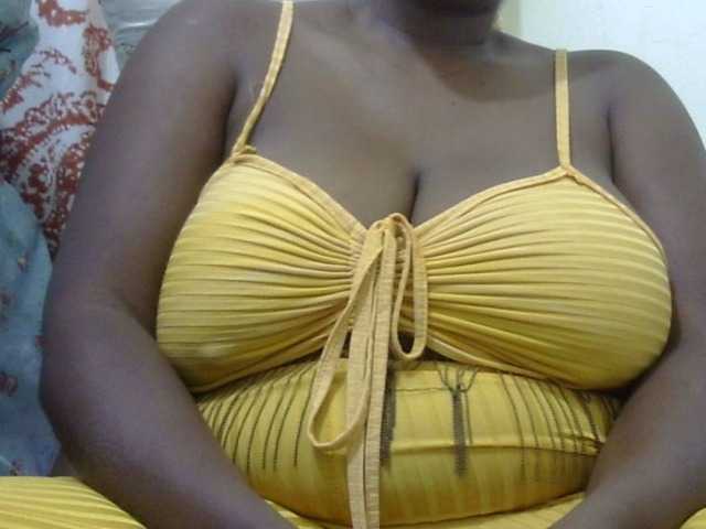 big-tirries live cam on BongaCams
