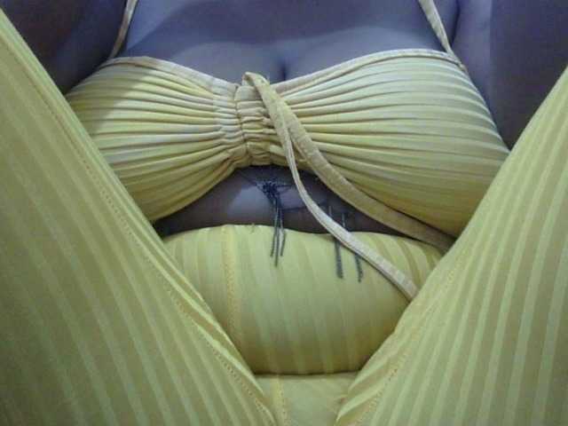 big-tirries live cam on BongaCams