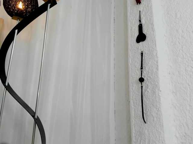 sarah-temptation live webcam show