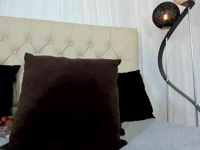sarah-temptation webcam