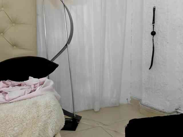 sarah-temptation webcam