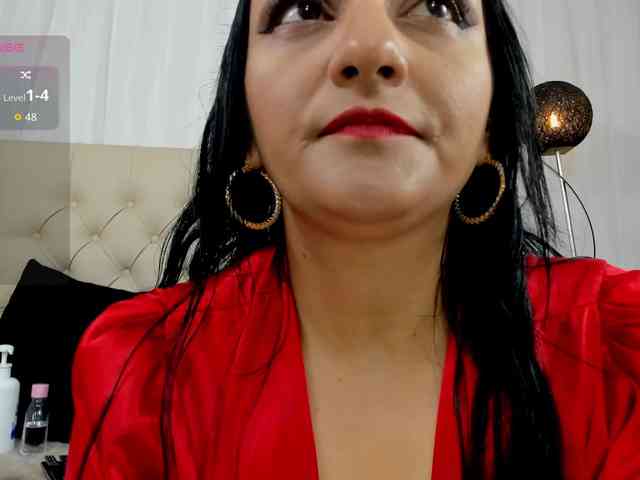 sarah-temptation's live room