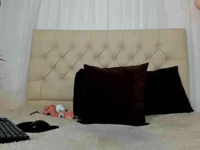 sarah-temptation webcam