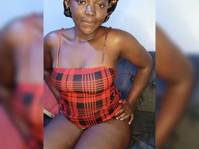 Hottiequeen live cam on BongaCams